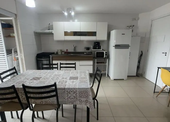 Jathy - centro, Varanda Gourmet, ar condicionado, Piscina e Wi-Fi